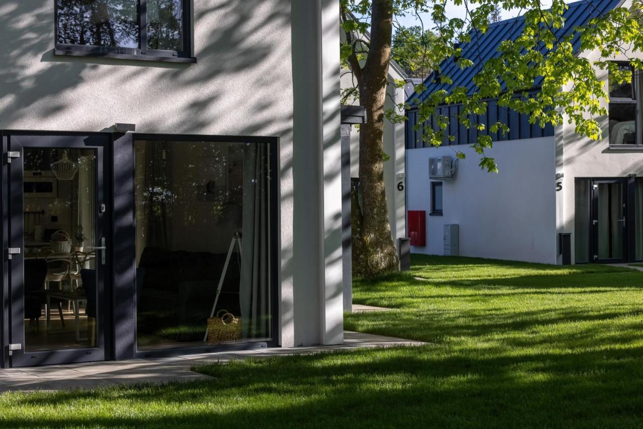Domki Villa Hoff Resort Trzęsacz Exterior foto