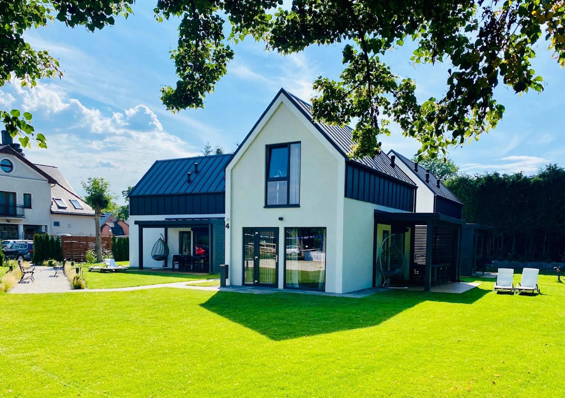 Domki Villa Hoff Resort Trzęsacz Exterior foto